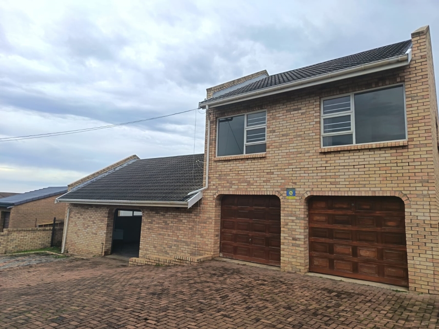 2 Bedroom Property for Sale in Wavecrest Eastern Cape